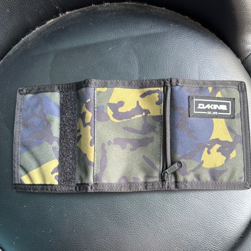 Dakine Camo Trifold Wallet with Black and Yellow Accents - Picture 3 of 6